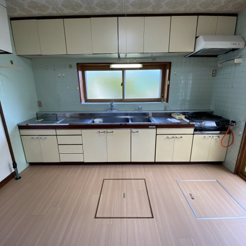 室蘭市崎守町１５０番１号　戸建のキッチン|お料理しやすいキッチンです