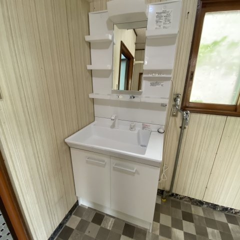 室蘭市崎守町１５０番１号　戸建の洗面所|コンパクトで使いやすい洗面所