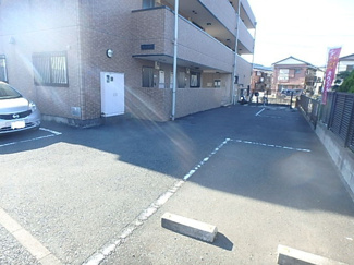 敷地内駐車場(空き確認要)