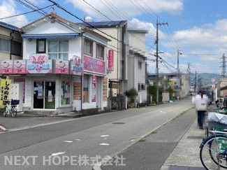 【前面道路含む現地写真】 | 【収益物件】伊丹市野間２丁目店舗 | 前面道路は北側に幅員約６mに面しております♪
