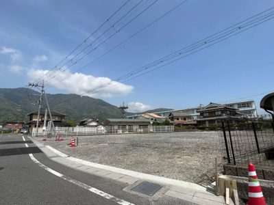 【前面道路含む現地写真】 | 大津市南小松1156-7　分譲地