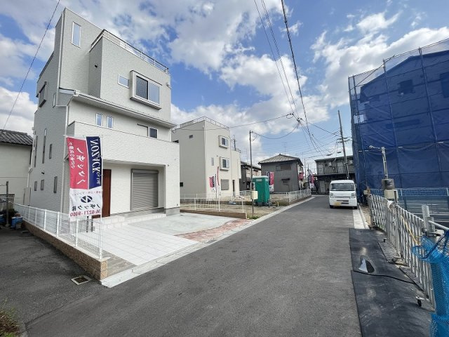 西堤本通西3丁目　新築戸建の前面道路含む現地写真