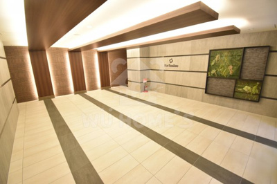 【エントランス】 | フォーリアライズ梅田レーベン | ゆとりのあるエントランスです