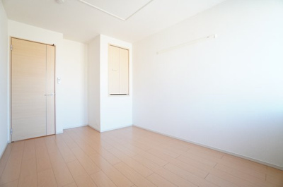 【寝室】 | アレンデールB | ※同物件・反転タイプの写真です。