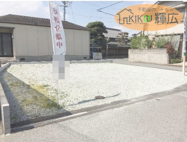 高砂市荒井町小松原3丁目　土地の前面道路含む現地写真