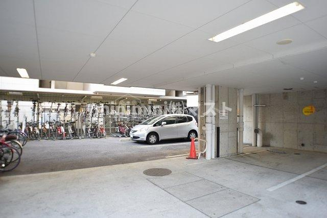 ＫＤＸレジデンス難波南の駐車場