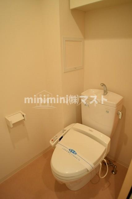 ＫＤＸレジデンス難波南のトイレ|ウォシュレット付