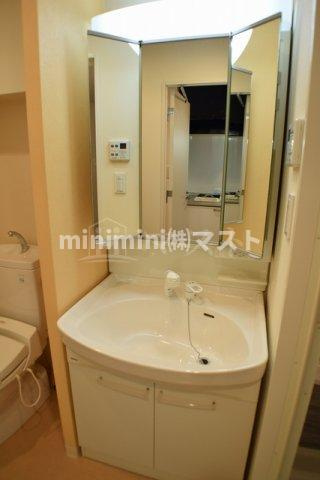 ＫＤＸレジデンス難波南の洗面所|シャンプードレッサー付