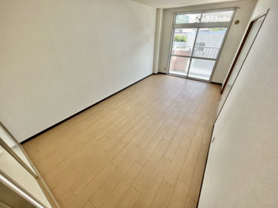 【洋室】 | パティオ国分