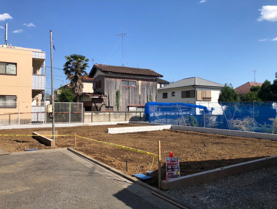 練馬区大泉学園町4丁目新築分譲住宅の前面道路含む現地写真
