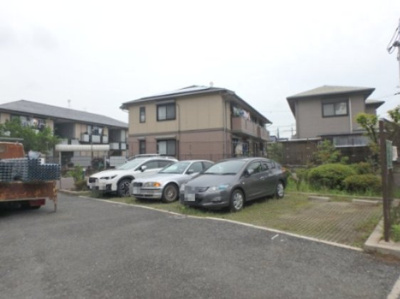 【駐車場】 | ドムストリア | 駐車場です