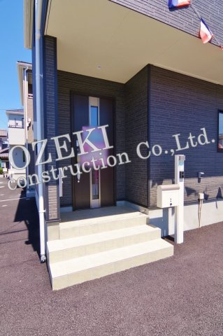 越谷市弥十郎新築戸建て 地震の揺れを吸収する家QUIE-クワイエ-のエントランス