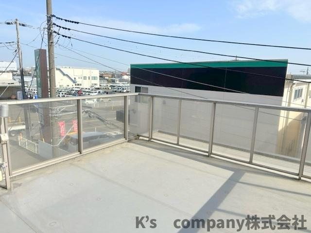 ■寒川町倉見　中古戸建のバルコニー|前面に高い建物がなく陽当たり良好