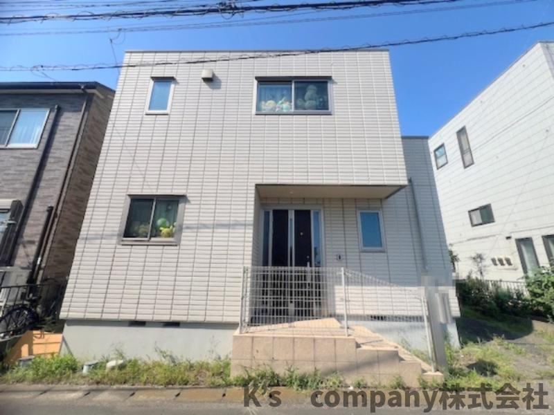 ■寒川町倉見　中古戸建の外観|南側からの外観写真◇前面には棟がなく陽当たり良好です◇