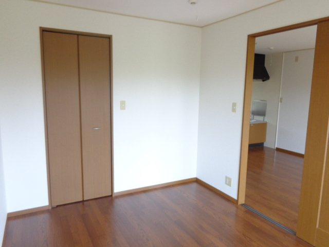 アイセイハイツIIの洋室|明るい洋室です