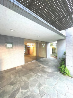 【エントランス】