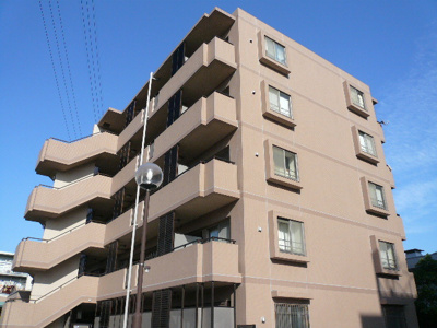 鉄筋コンクリート５階建てマンション