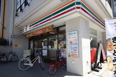 セブンイレブン 市川行徳駅南店まで300ｍ