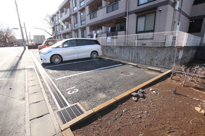 敷地内駐車場※空き要確認