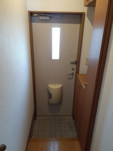 ポラリス壱番館の玄関