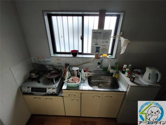 姫路市花田町事務所付倉庫のキッチン