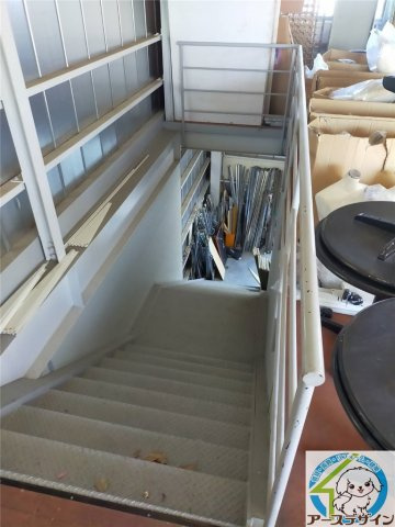 姫路市花田町事務所付倉庫の内装