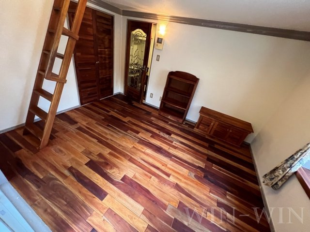 ユトリロ宮下町の居間・リビング