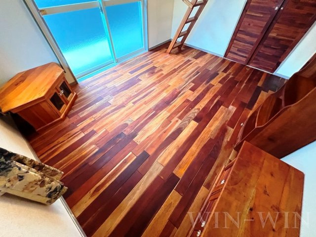 ユトリロ宮下町の居間・リビング