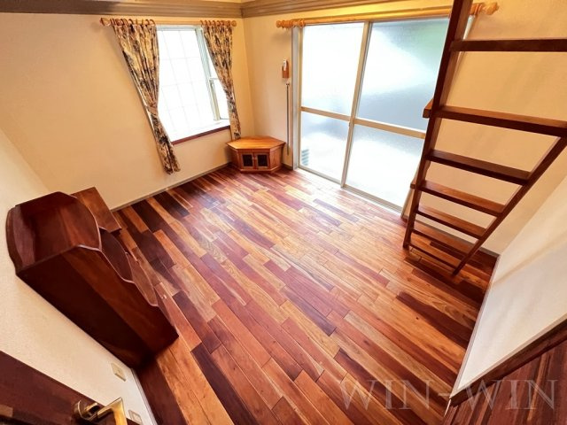 ユトリロ宮下町の居間・リビング