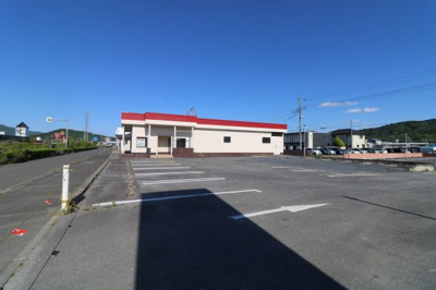 【駐車場】 | 桜川テナント