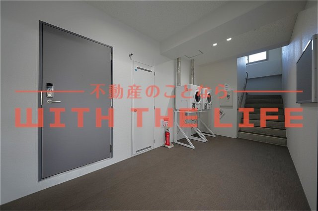 ソフィア21新合川【キャッシュバック対象物件】のロビー|落ち着いたロビーです