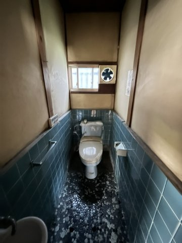 姫路市御立中４丁目／中古戸建のトイレ