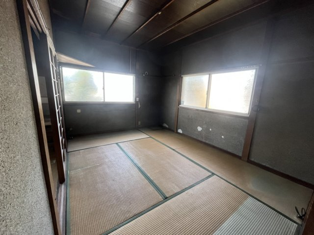 姫路市御立中４丁目／中古戸建の居間・リビング