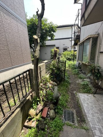 姫路市御立中４丁目／中古戸建の庭