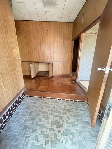 姫路市御立中４丁目／中古戸建の玄関