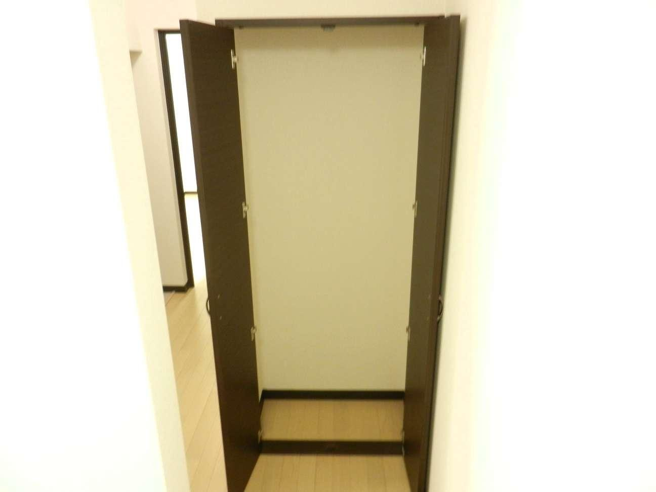 レオネクストルーポの収納