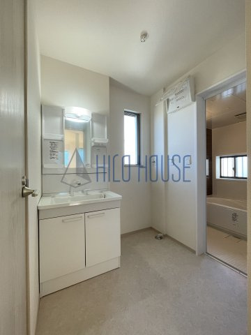 Kolet南大塚の洗面所