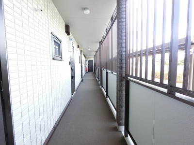 【エントランス】 | ウル・シャンティＤ