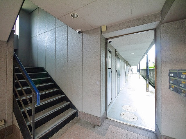 ブランジュール　ルナのエントランス|ゆとりのあるエントランスです