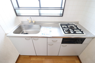 【キッチン】 | ハイツフォレスト | コンパクトなキッチンで掃除もラクラク