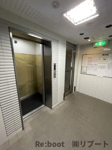アーネット西船橋のエントランス