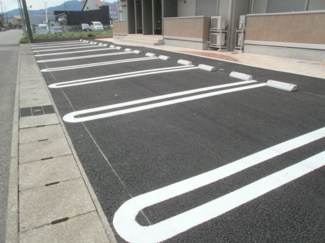 【駐車場】