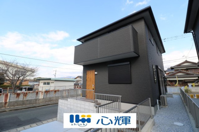【外観】 | サンコート下関市新垢田西町1丁目（1号地）♪仲介手数料無料♪ | 明るい日差しが差し込む現地。車もゆったり駐めることができます。ぜひ現地をご覧ください。
