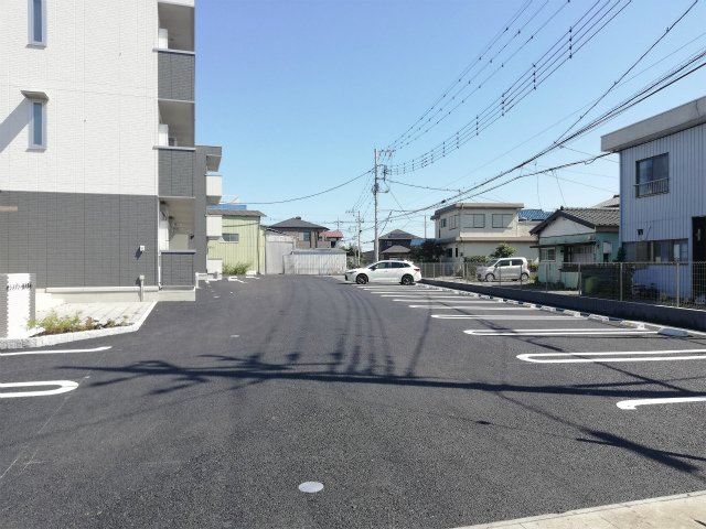 サン・メゾン栃木駅南の駐車場