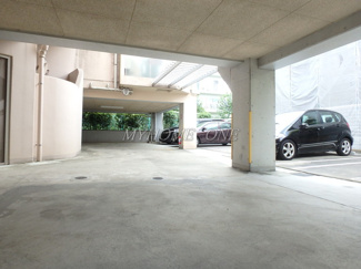 【駐車場】 | クローバーハウス鷺沼 | 駐車場