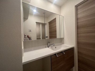 【洗面所】 | レリヤンファミリオⅧ