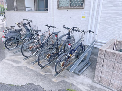 【その他共用部分】 | F maison VIOLA | 自転車置き場です