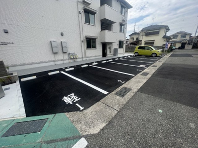 【駐車場】 | レリヤンファミリオⅧスミノ