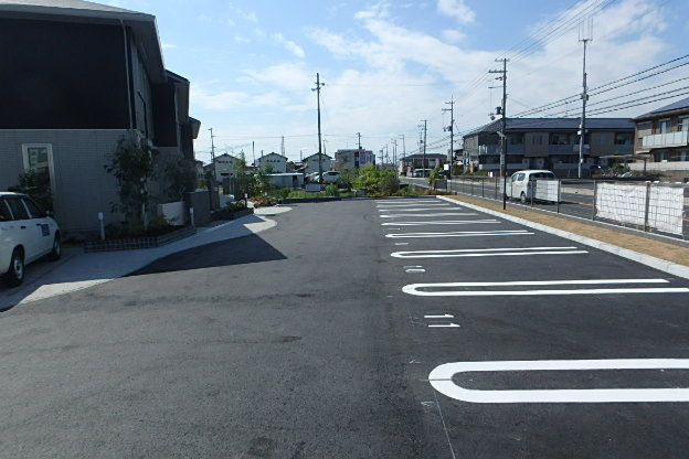 レスポワールの駐車場