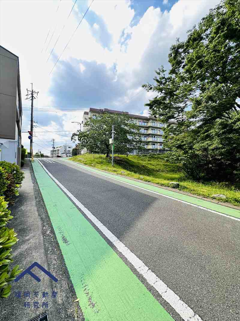 ロワールマンション長丘の周辺